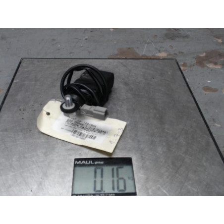 Attache ceinture avant droit FIAT 500 2