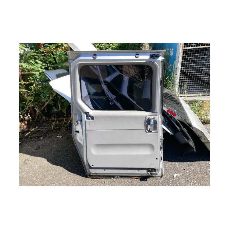 Porte laterale gauche KIA CARNIVAL 1