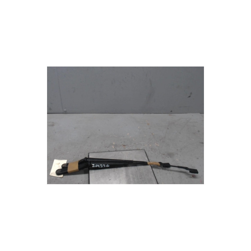 Bras essuie glace avant VOLKSWAGEN PASSAT 5