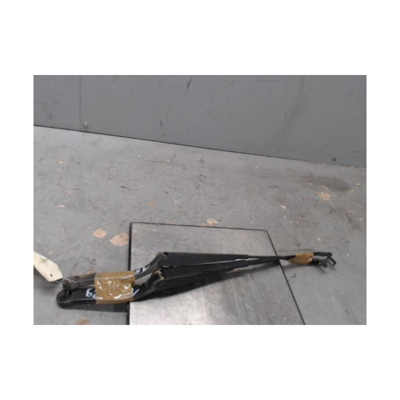 Bras essuie glace avant MERCEDES CLASSE GLK 204