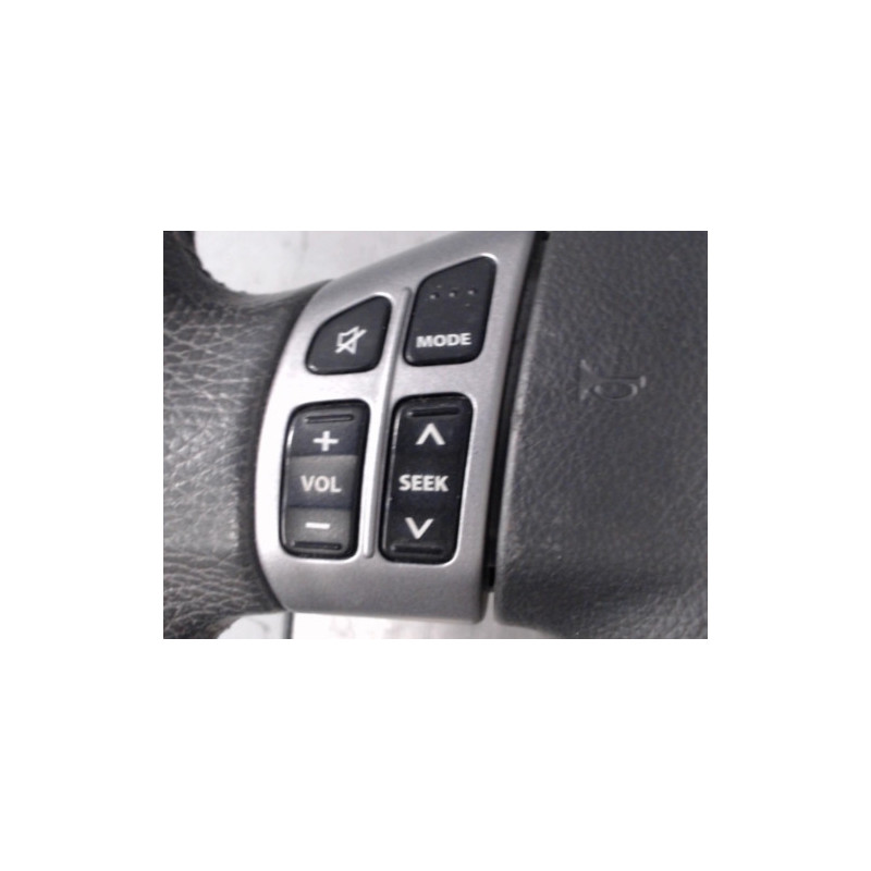 Volant SUZUKI SWIFT 3