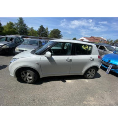 Feu arriere principal gauche (feux) SUZUKI SWIFT 3 Photo n°5