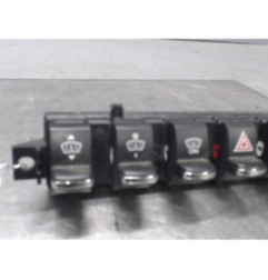 Bouton de warning PEUGEOT 3008 1 Photo n°1