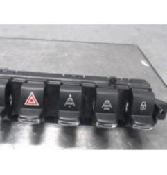 Bouton de warning PEUGEOT 3008 1 Photo n°5