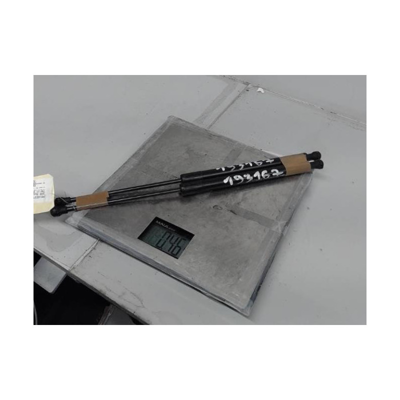 Verin de coffre PEUGEOT 208 1