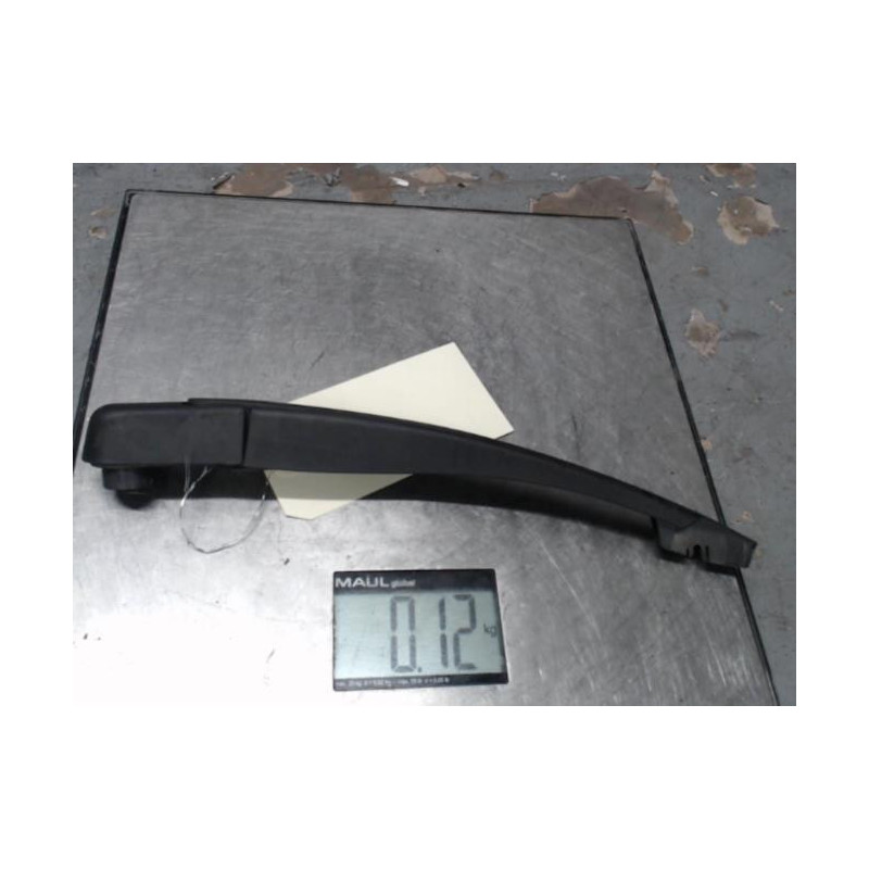 Bras essuie glace arriere PEUGEOT 208 1