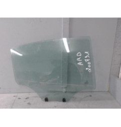 Vitre arriere droit PEUGEOT 208 1 Photo n°1