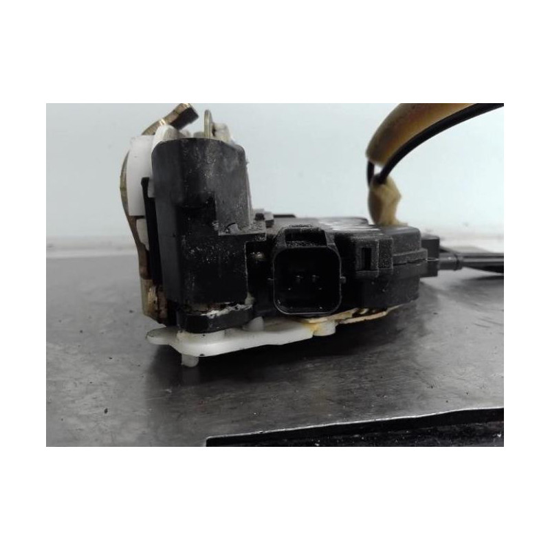 Serrure arriere droit MITSUBISHI GRANDIS