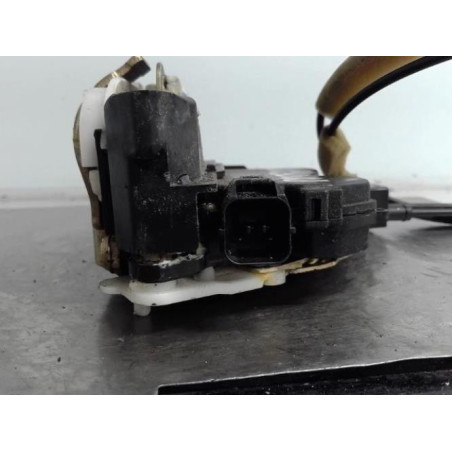 Serrure arriere droit MITSUBISHI GRANDIS Photo n°1