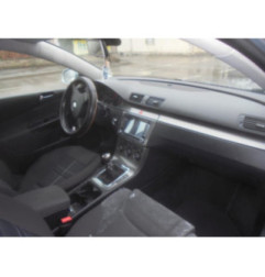 Feu arriere secondaire droit (feux) VOLKSWAGEN PASSAT 5 Photo n°7