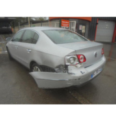 Feu arriere secondaire gauche (feux) VOLKSWAGEN PASSAT 5 Photo n°6