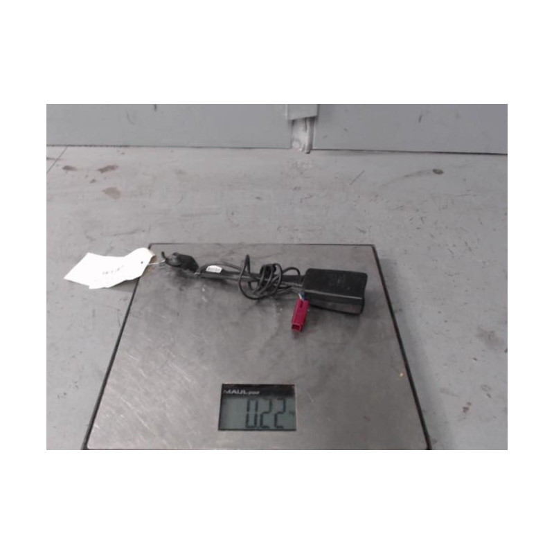 Attache ceinture avant droit FORD C-MAX 2