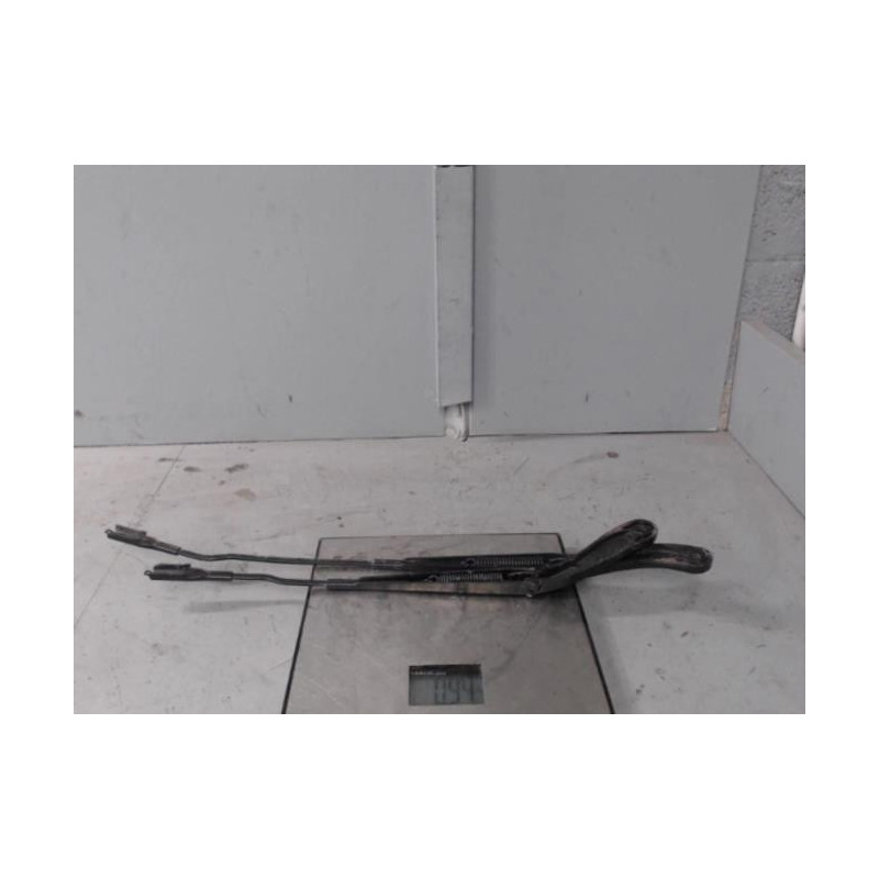 Bras essuie glace avant FORD C-MAX 2