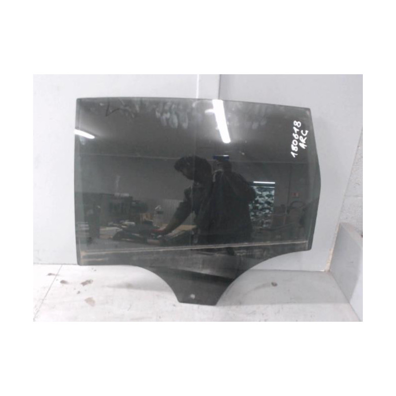 Vitre arriere gauche FORD C-MAX 2