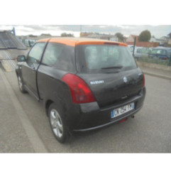 Feu arriere principal droit (feux) SUZUKI SWIFT 3 Photo n°4
