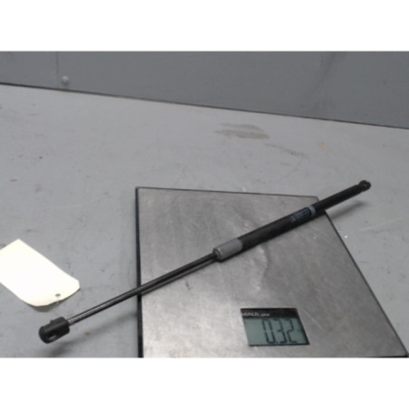 Verin de capot MERCEDES CLASSE C 204 Photo n°1