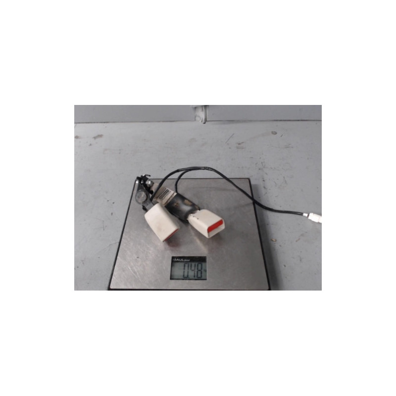 Attache ceinture arriere gauche INFINITI Q50