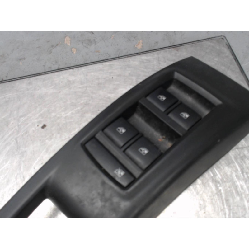 Interrupteur de leve vitre avant gauche OPEL MERIVA B