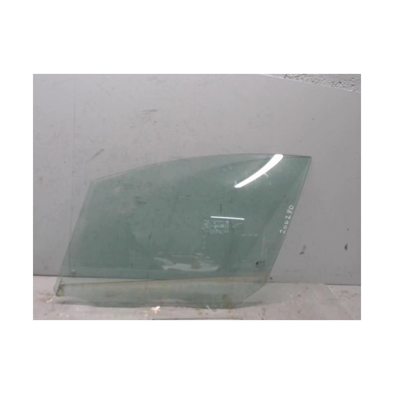 Vitre avant gauche OPEL MERIVA B