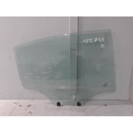 Vitre arriere droit PEUGEOT 208 1 Photo n°1