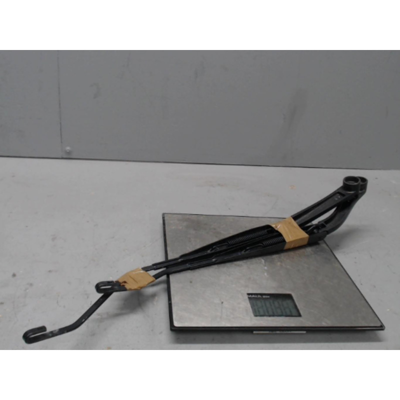 Bras essuie glace avant VOLVO V 50