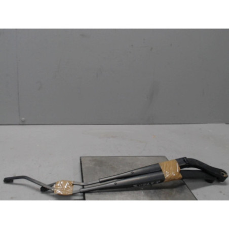 Bras essuie glace avant VOLVO V 50