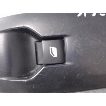 Interrupteur de leve vitre avant droit PEUGEOT 208 1