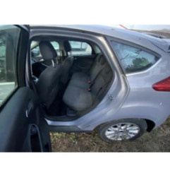 Attache ceinture avant droit FORD FOCUS 3 Photo n°7