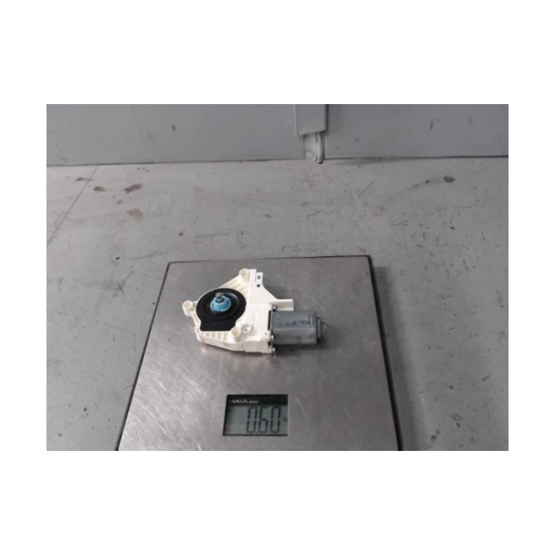 Moteur leve vitre avant droit AUDI Q5 1