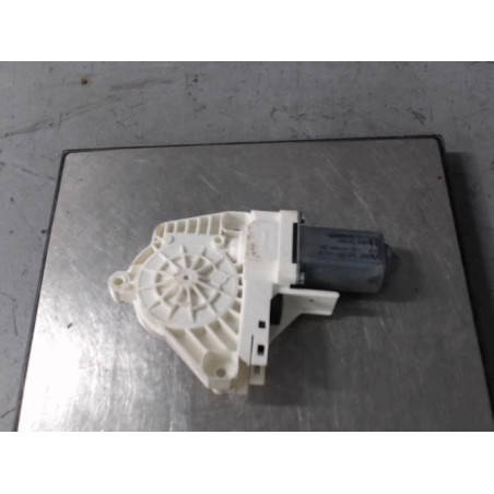 Moteur leve vitre avant droit AUDI Q5 1