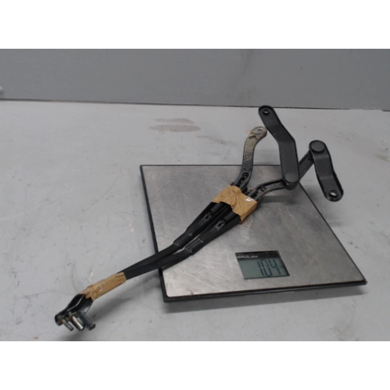 Bras essuie glace avant MERCEDES CLASSE C 204