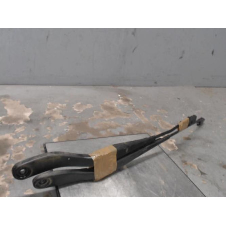 Bras essuie glace avant VOLVO C 30