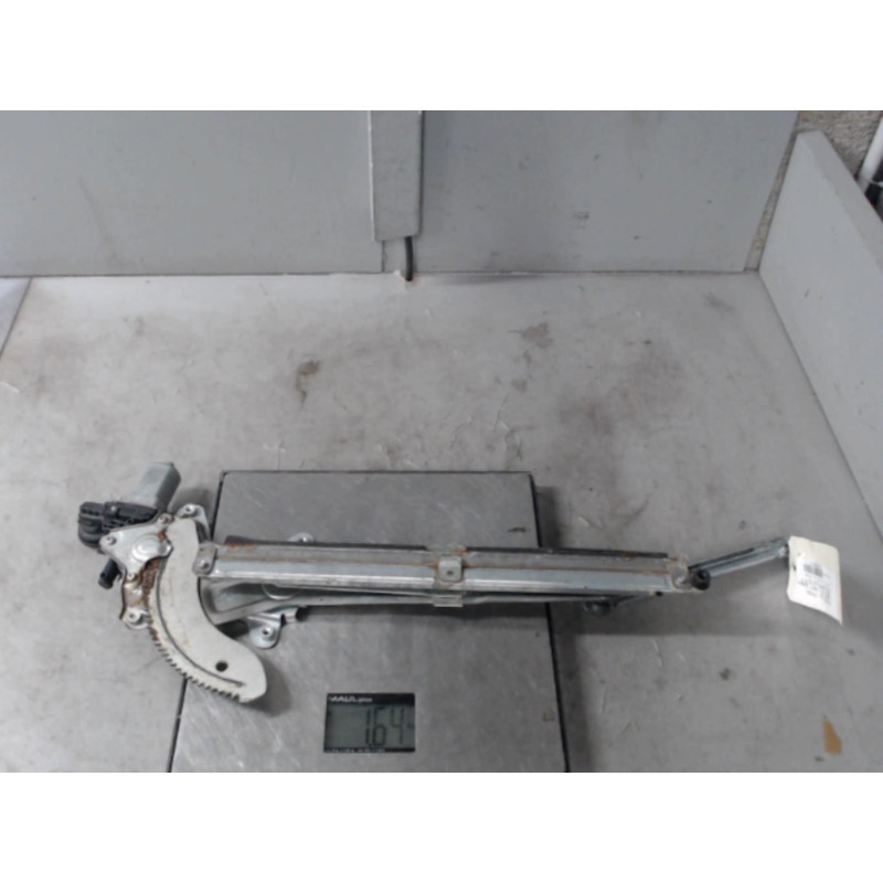 Moteur leve vitre avant gauche SUZUKI SWIFT 3