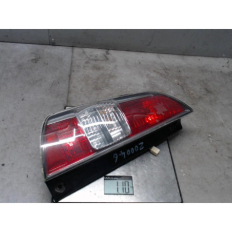 Feu arriere principal gauche (feux) DAIHATSU SIRION 2 Photo n°1