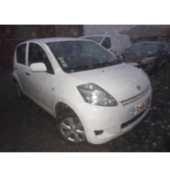 Feu arriere principal gauche (feux) DAIHATSU SIRION 2 Photo n°4