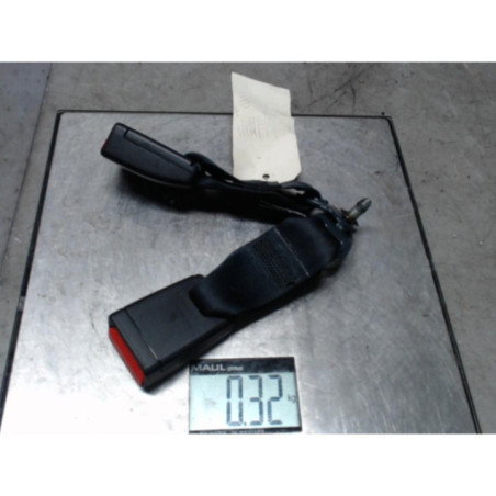 Attache ceinture arriere centrale DACIA SANDERO 2