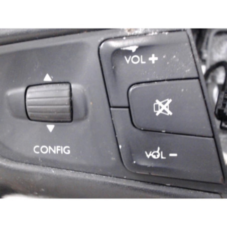 Volant PEUGEOT 508 1