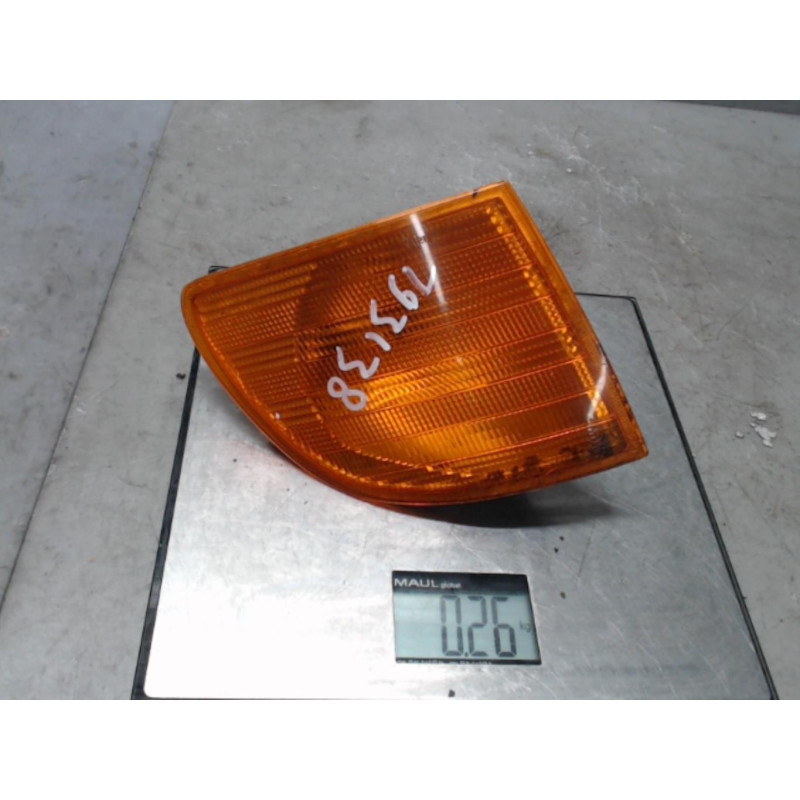 Optique avant secondaire droit (feux)(clignotant) MERCEDES VITO 638