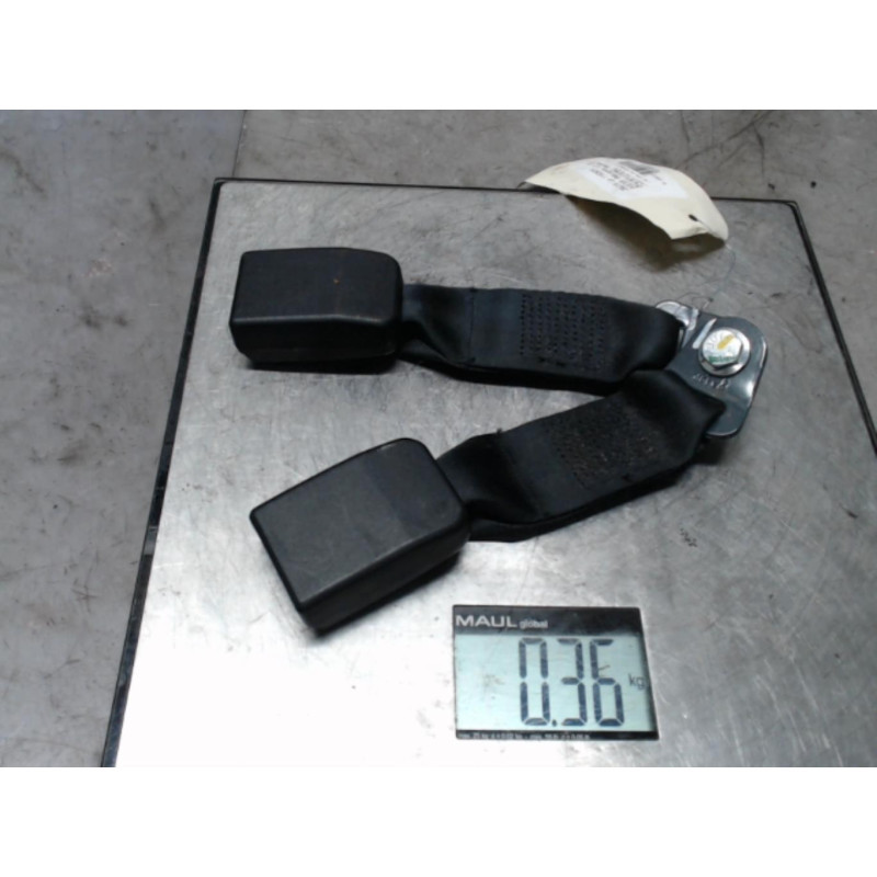 Attache ceinture arriere droit DACIA DUSTER 1