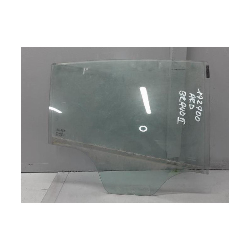 Vitre arriere droit FIAT BRAVO 2