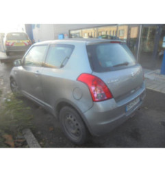 Autoradio d'origine SUZUKI SWIFT 3 Photo n°9