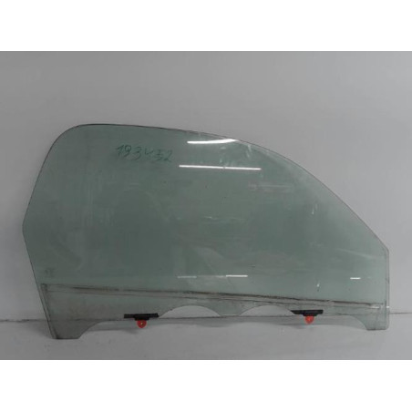 Vitre avant droit TOYOTA RAV4 2