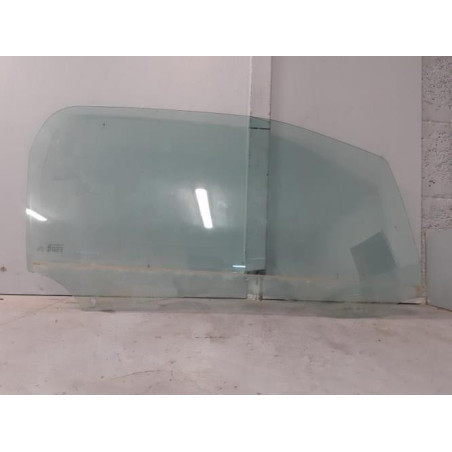 Vitre avant droit CITROEN DS3 Photo n°1