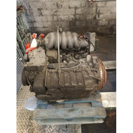 Moteur VOLVO V 70 1 Photo n°1