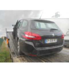 Vitre avant gauche PEUGEOT 308 2 SW Photo n°7