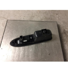 Interrupteur de leve vitre arriere gauche CITROEN C4 2