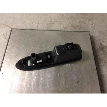 Interrupteur de leve vitre arriere gauche CITROEN C4 2