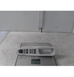 Interrupteur de leve vitre avant gauche VOLKSWAGEN PASSAT 5 Photo n°1