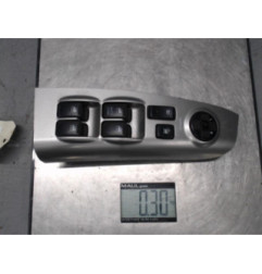 Interrupteur de leve vitre avant gauche KIA SPORTAGE 2 Photo n°1