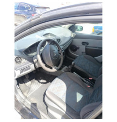 Capot RENAULT CLIO 3 Photo n°14